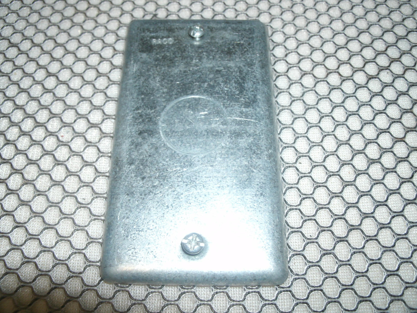 Hubbell 861 Raco 1/2 KO Utility Box Cover. New.