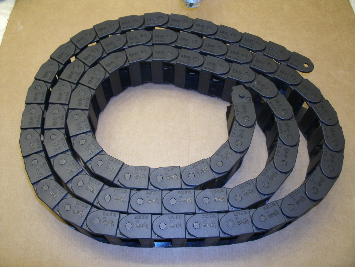 igus Energy Chain. 10.3.075. New.
