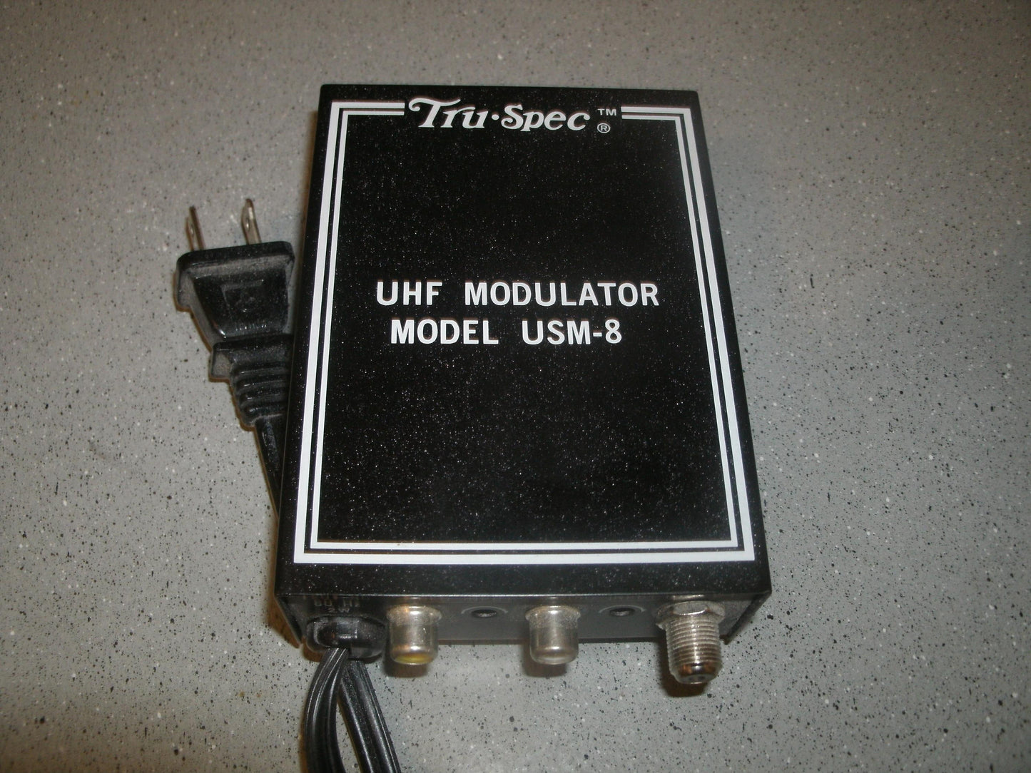 Tru-Spec UHF Modulator Model USM-8.