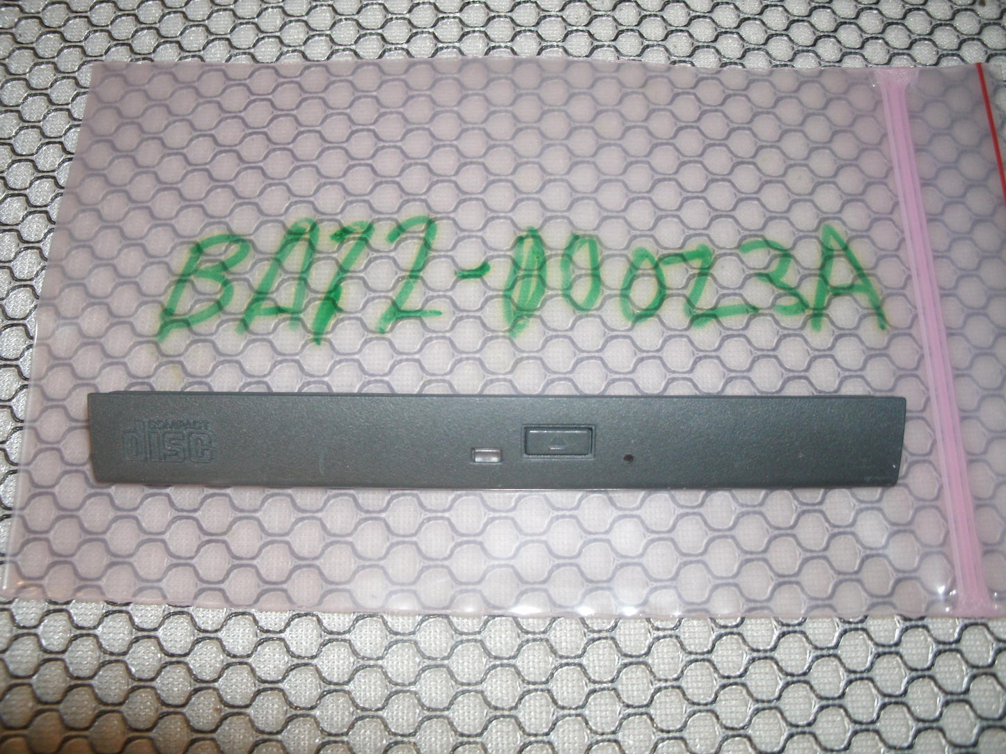 CD BA72-00023A Bezel. Refurbished.