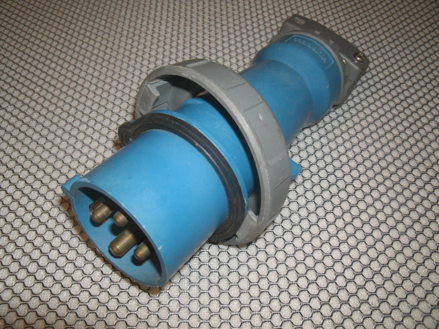 Hubbell Plug 430P9W 3 Phase, 30 Amp, 4 Wire. (D3)