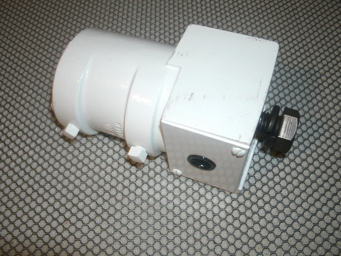 Flow Valve RB13041. New.