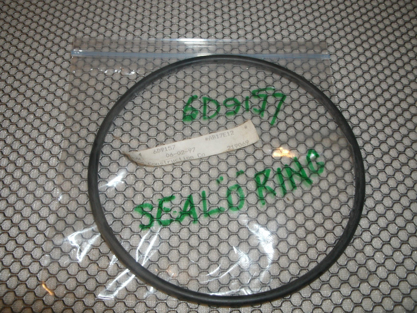 Caterpillar 6D9157 Seal. New.
