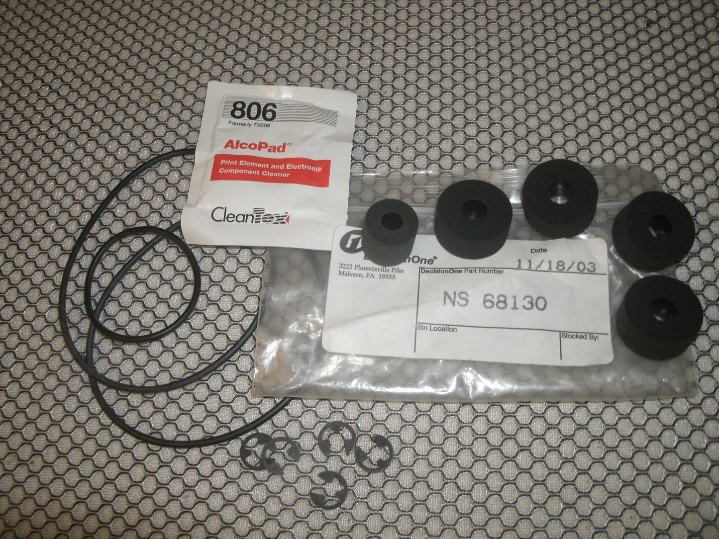 DecisionOne NS-68130 Kit. New.