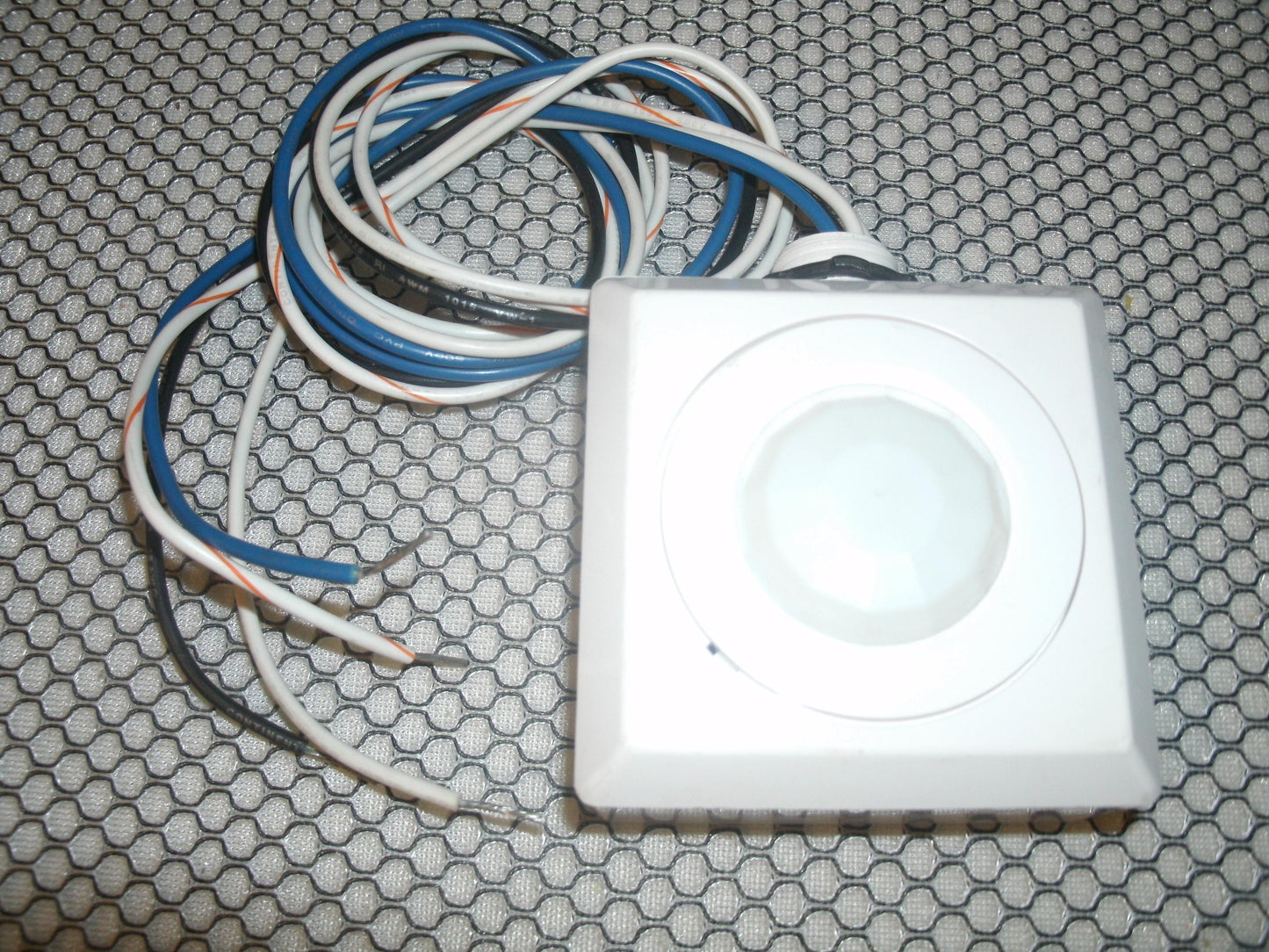 Novitas 01-360 Automatic Lighting Control. (40)