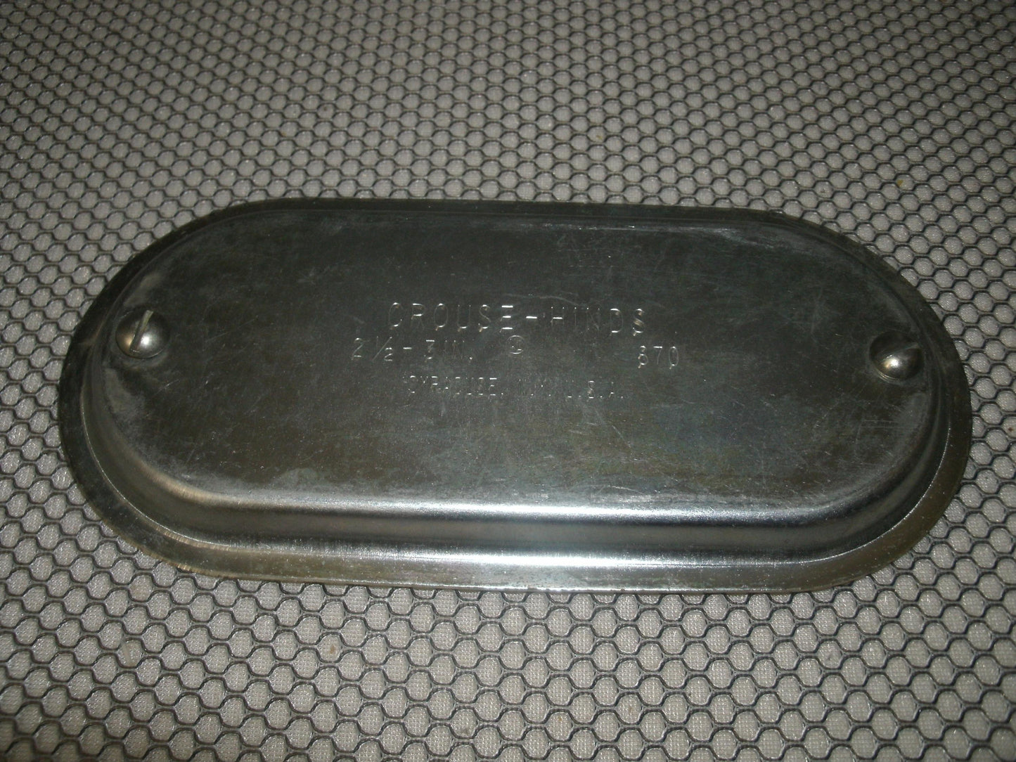 Crouse-Hinds 870 SA Conduit Cover 2-1/2". Refurbished.