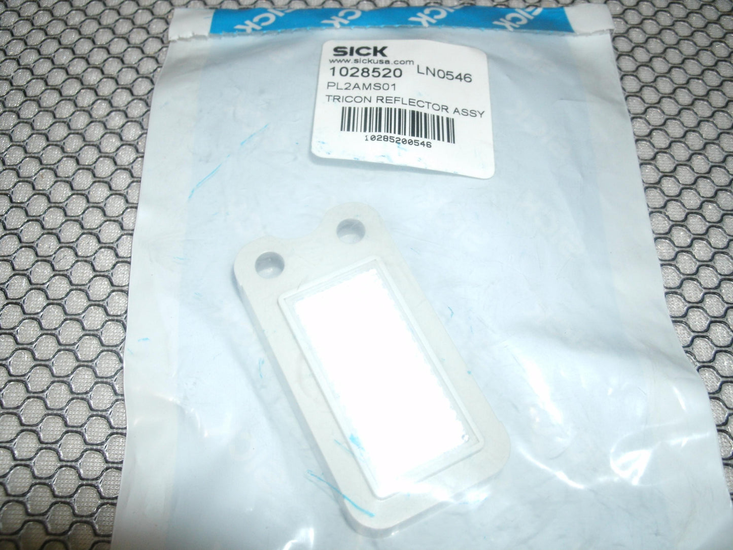 Sick 1028520 Tricon Reflector Assembly. New.