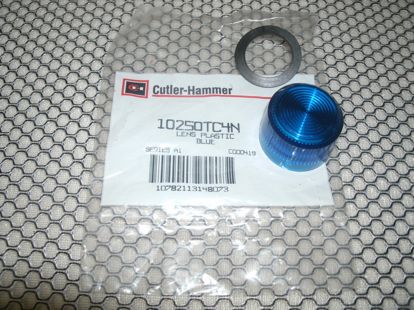 Cutler-Hammer 10250TC4N Blue Plastic Lens. New.