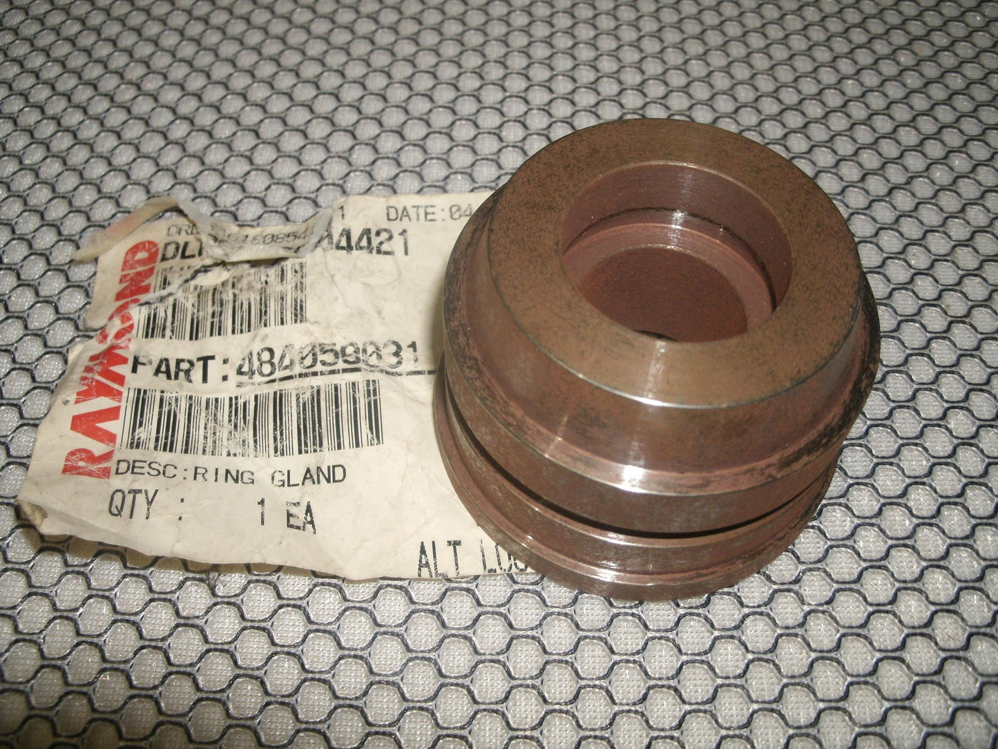 Raymond 484-050-031 Ring Gland. New. OEM.