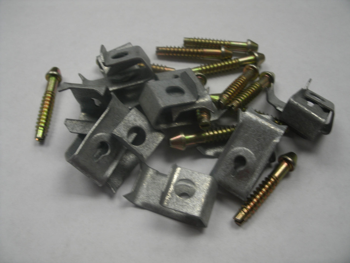 Elkay 64090012 Bag of Clips and Screws. New.