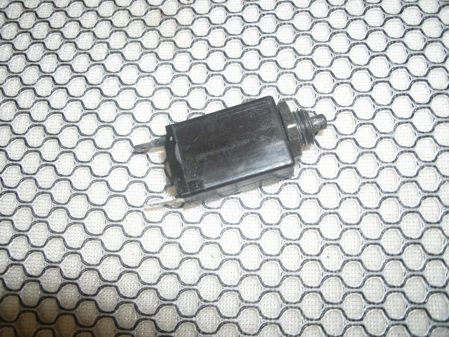 3 300 110 00 Switch. Refurbished.