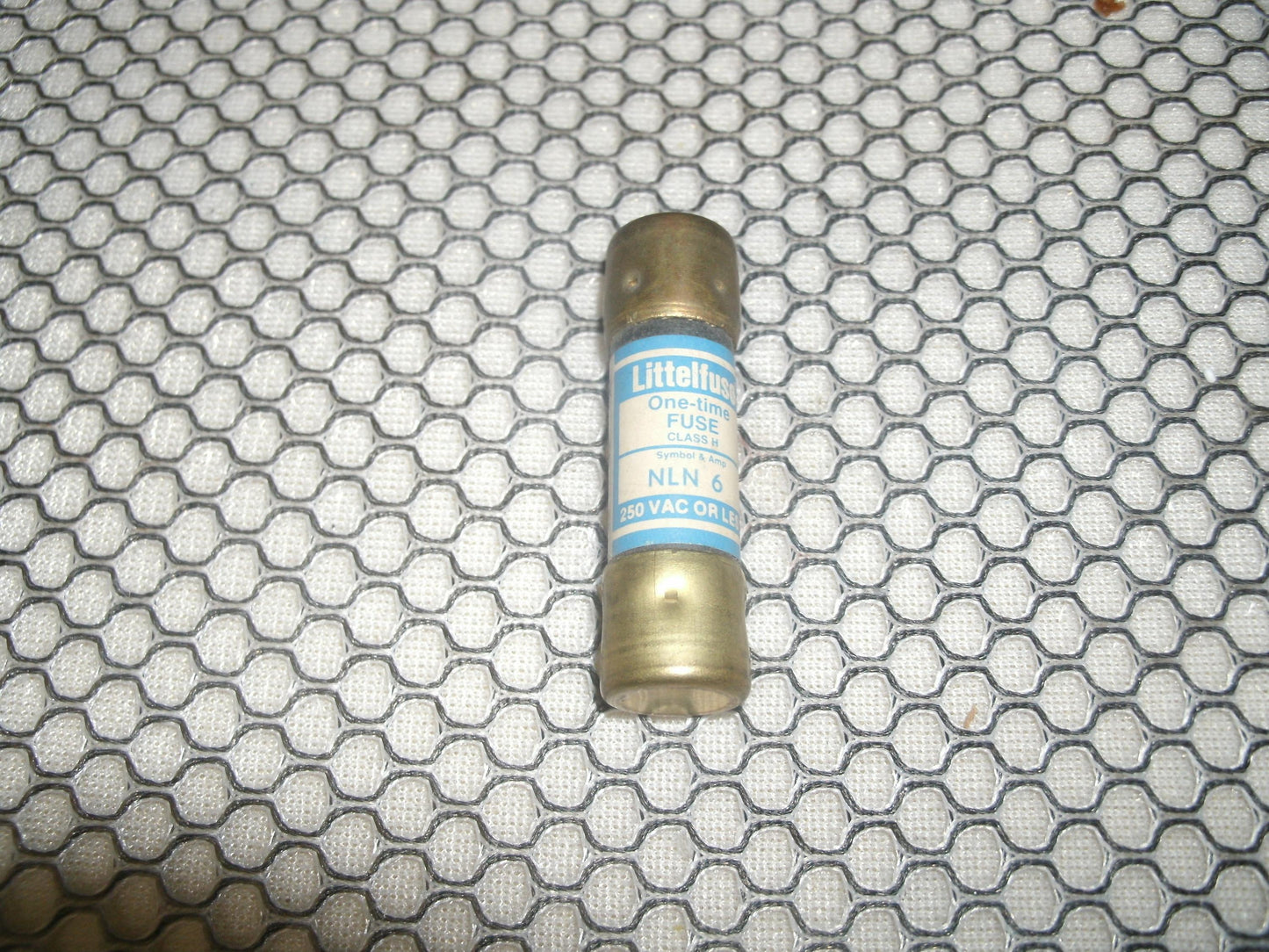 Littelfuse NLN-6. NLN6. 6 AMP Fuse.