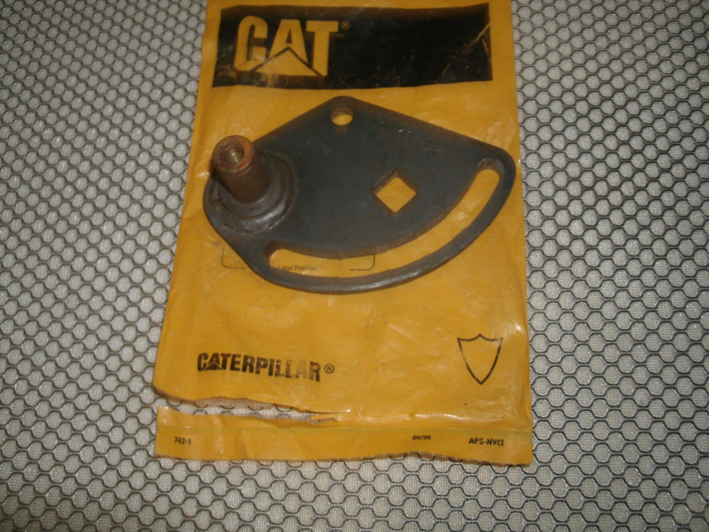 Caterpillar 100-6269 CAT Adjuster Plate. New. 1006269.