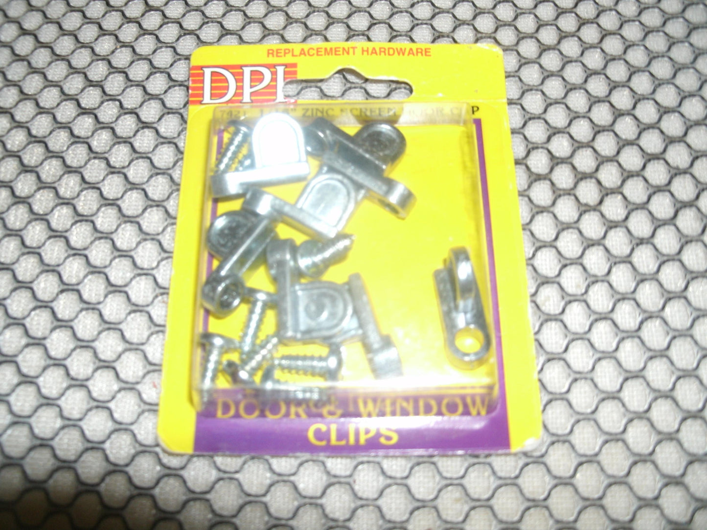 DPI 7421 Zinc Door Clips. 1/16". 081304074218.
