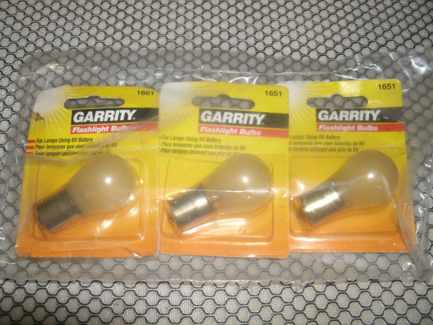 Garrity 1651 Flashlight Bulbs. "LOT of 3" Using 6V Battery. (H)