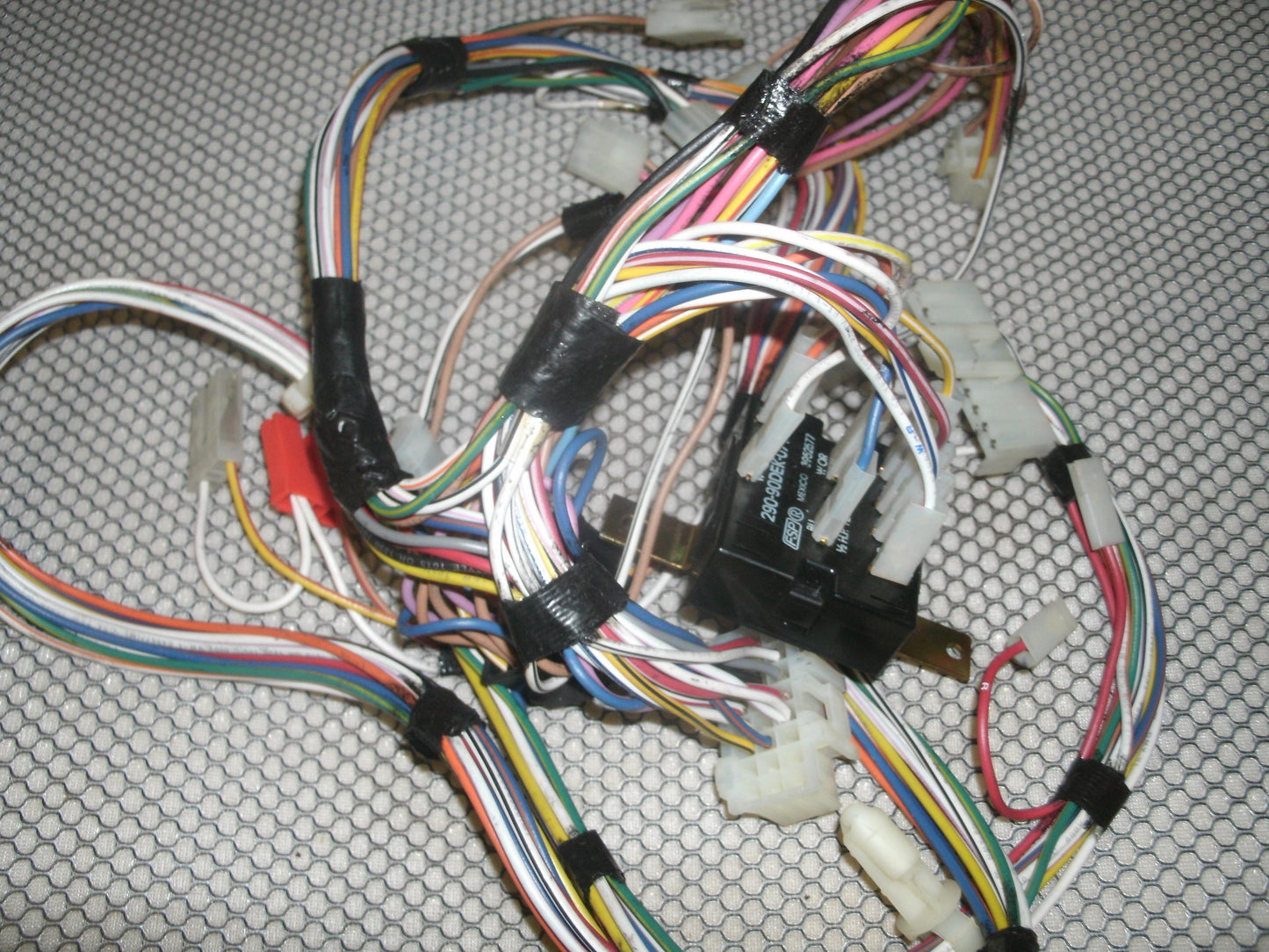 KitchenAid 290-90DEK-071 Switch With Wiring Harness.