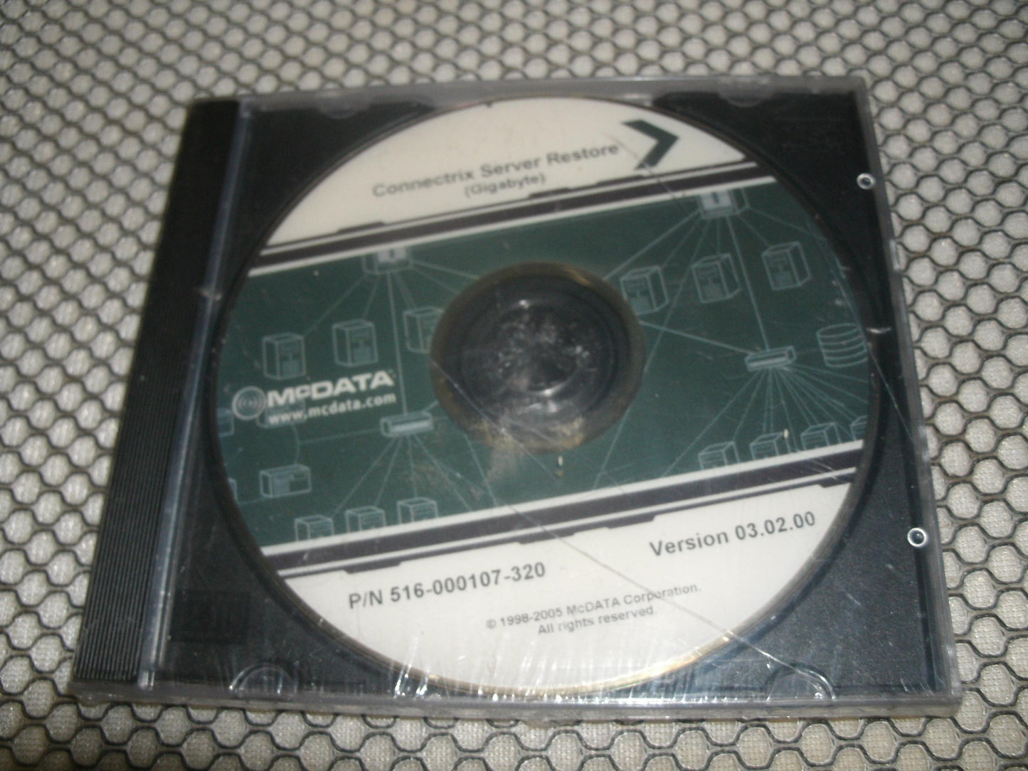 Connectrix Server Restore Software. 516-000107-320.