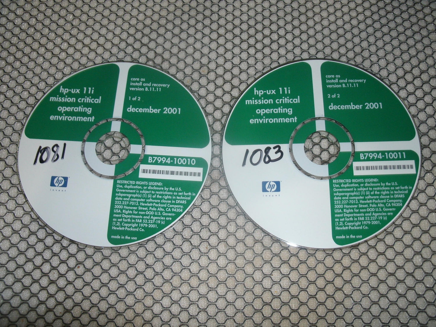 HP-UX 11i Mission Critical Operating Environment. Two CD's.