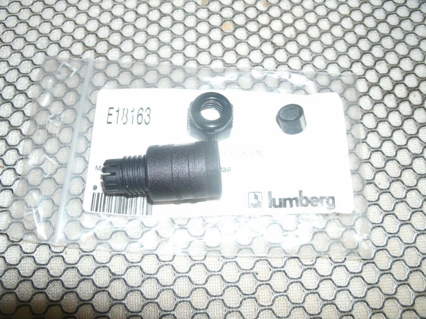 Lumberg E18163 Connectors. New..