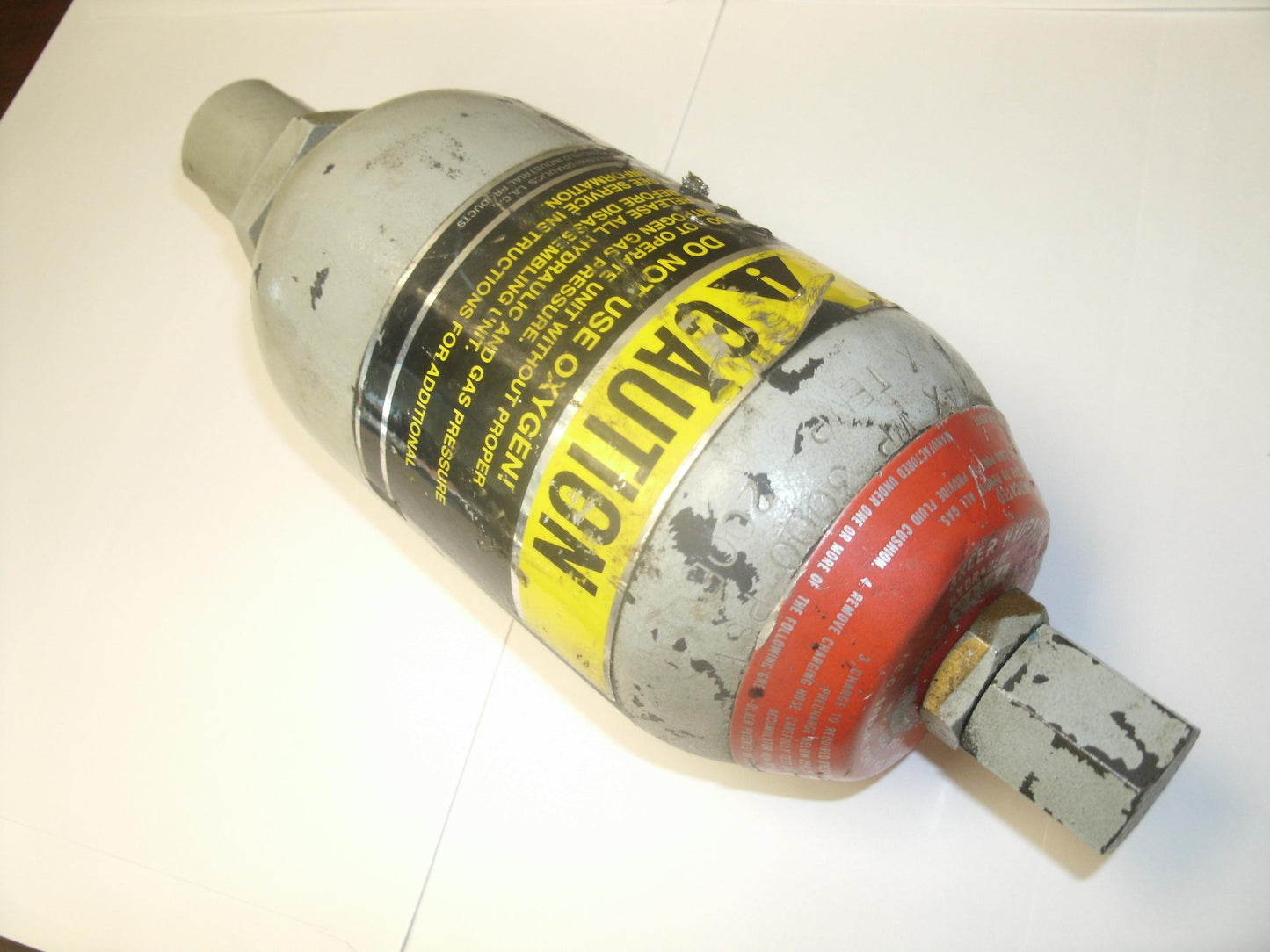 Greer Hydraulics 0018-810070 Accumulator. Used.