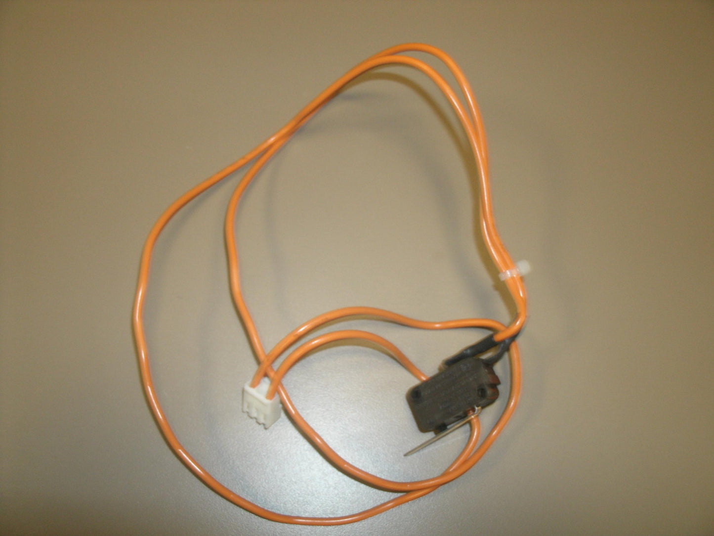 Dell 2130CN Front Door Interlock Switch Y565D.