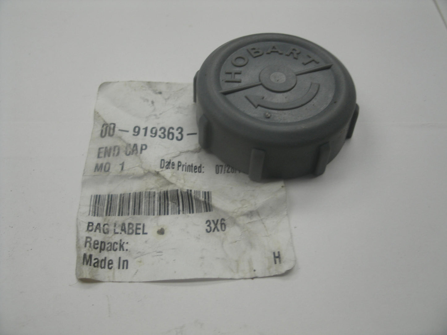 Hobart 00-919363 Wash Assembly, End Cap. New. Grey.