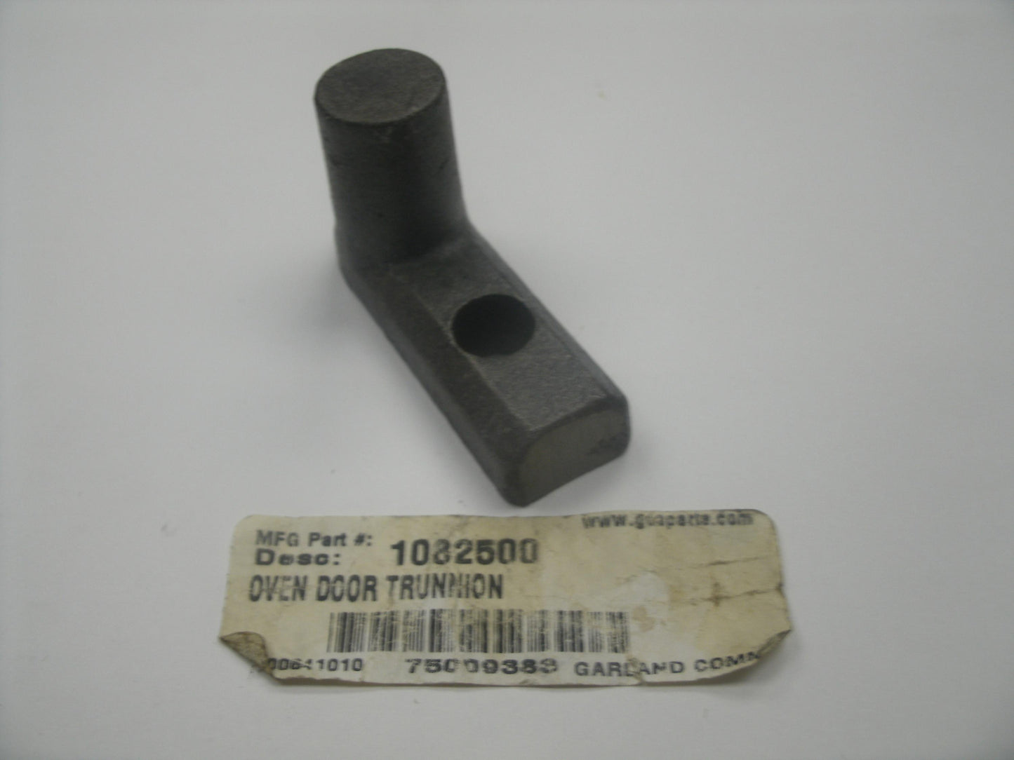 Garland 1082500 Oven Door Trunion. New.