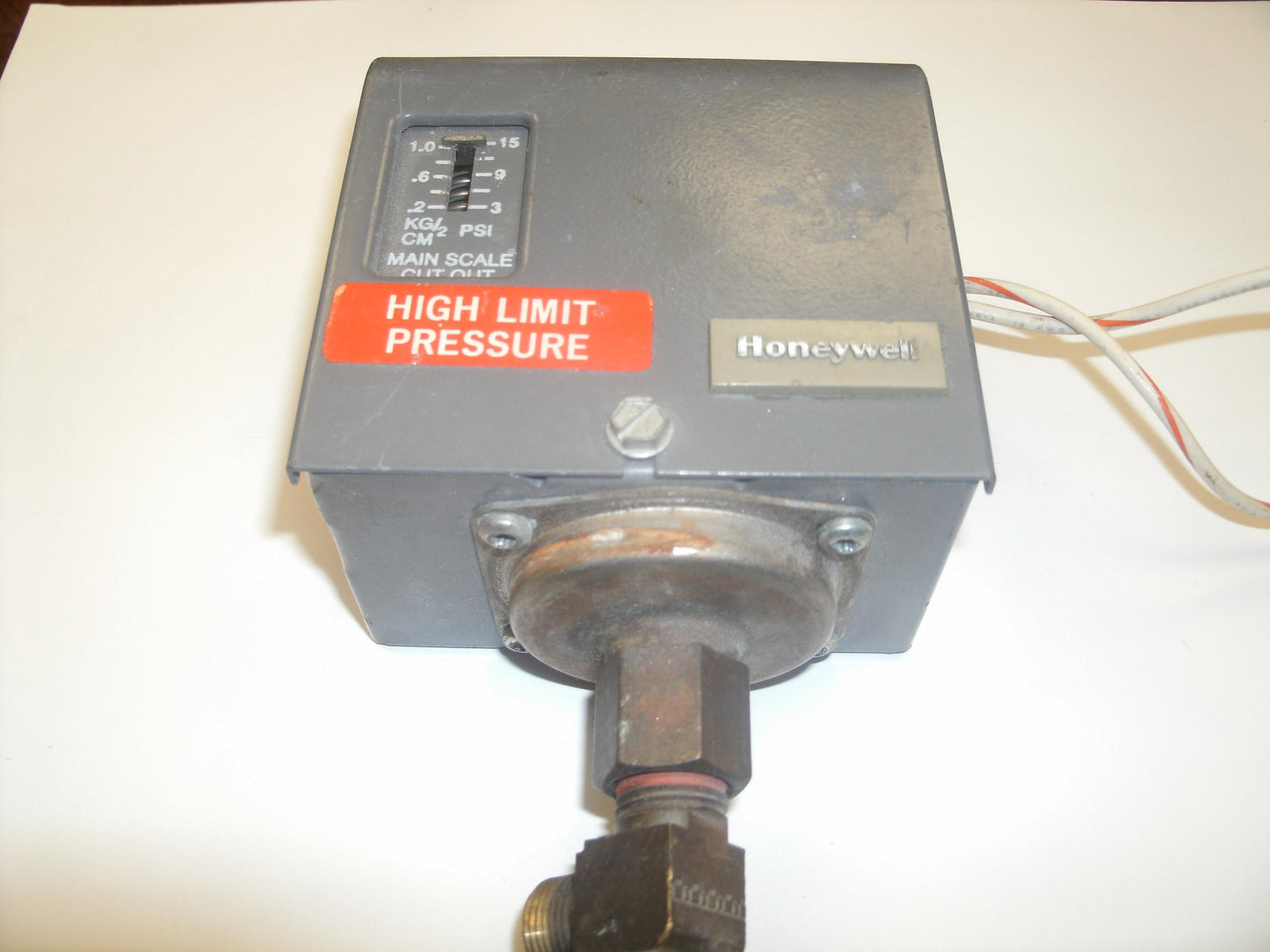 Honeywell Pressuretrol PA404A 1066. Used.