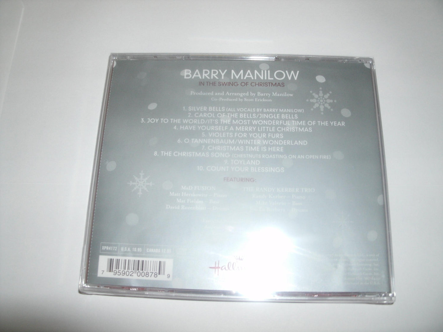Barry Manilow In The Swing of Christmas. XPR4172. New.