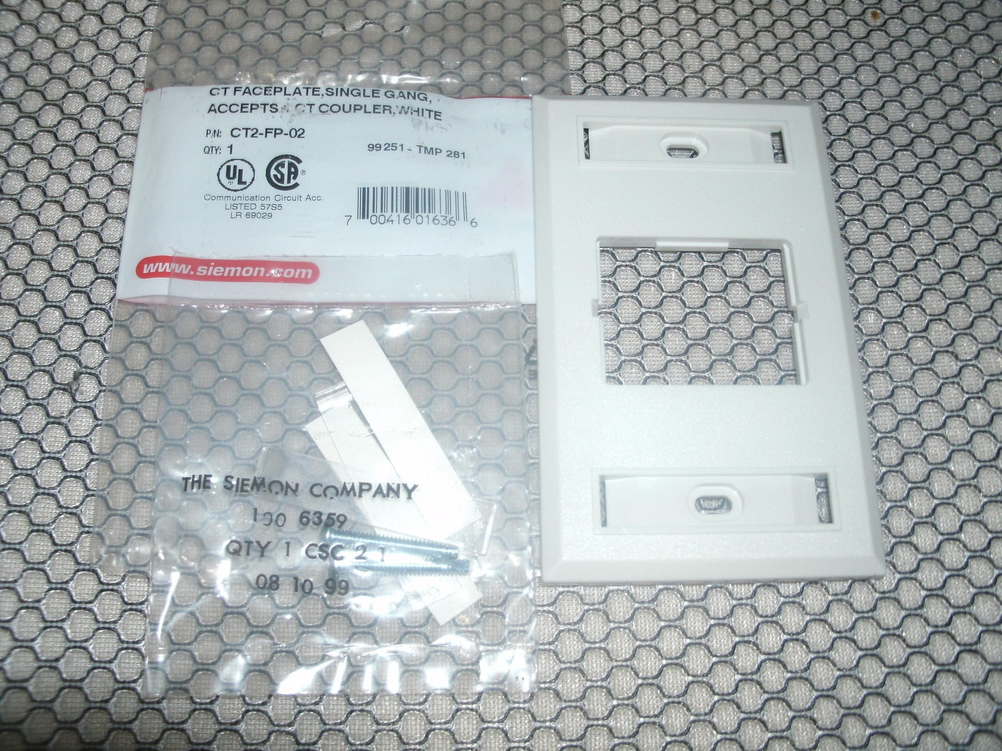 Siemon CT2-FP-02 Faceplate Single Plate. White.