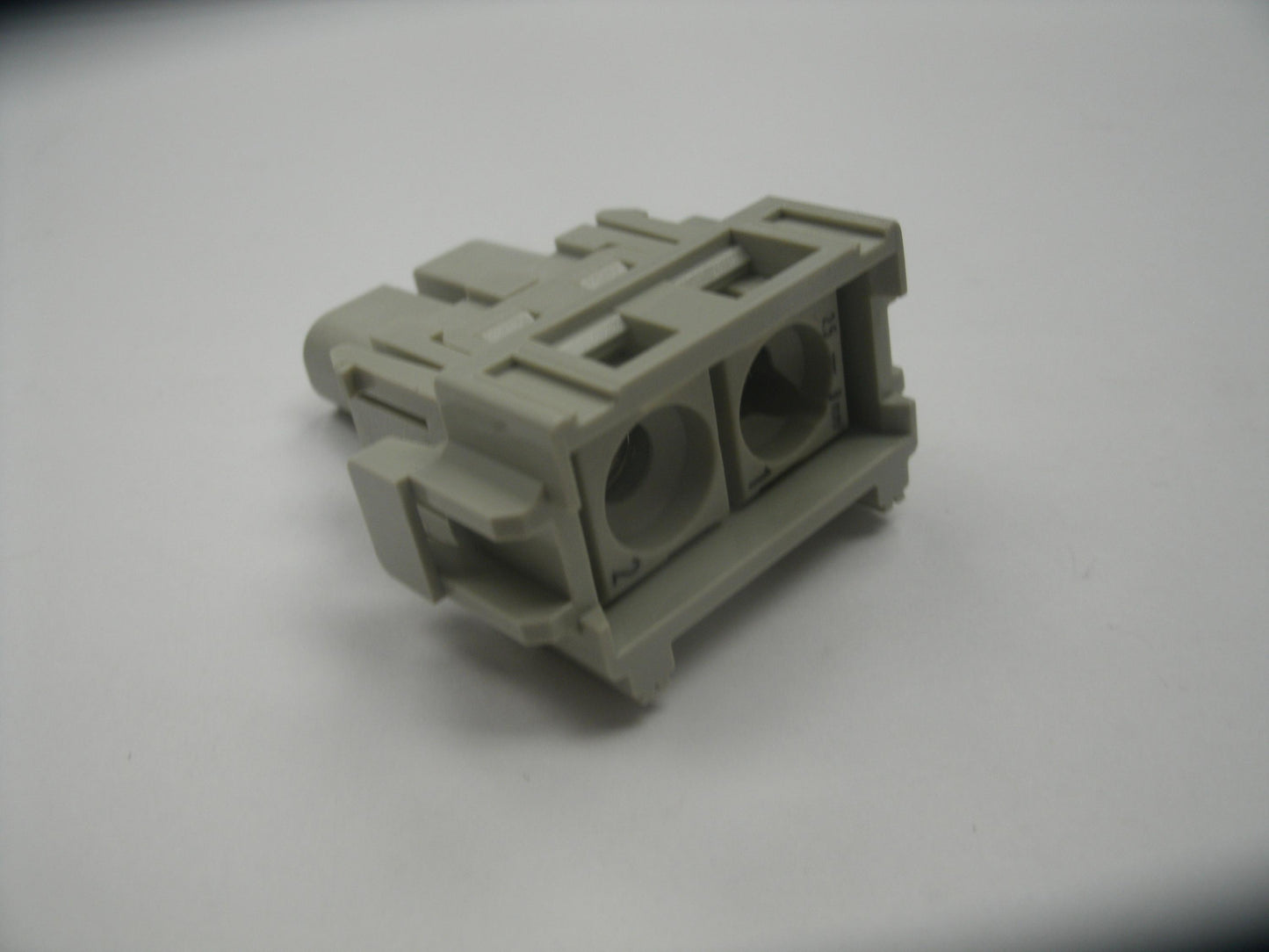 Harting HAN 40A Screw Module. 09 14 002 2704. Free Shipping.