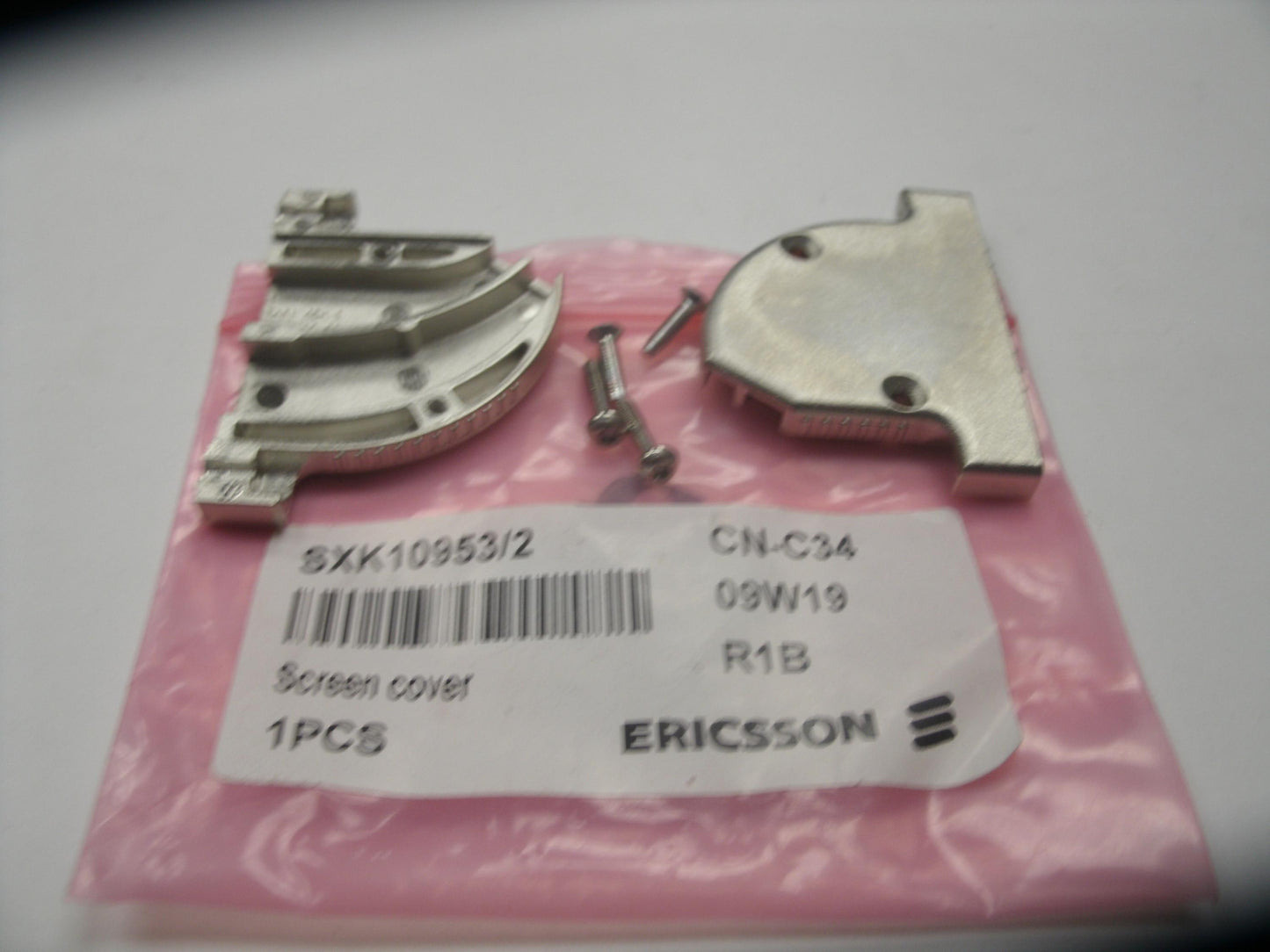 Ericsson SXK10953/2 Cover. New. OEM Packaging.