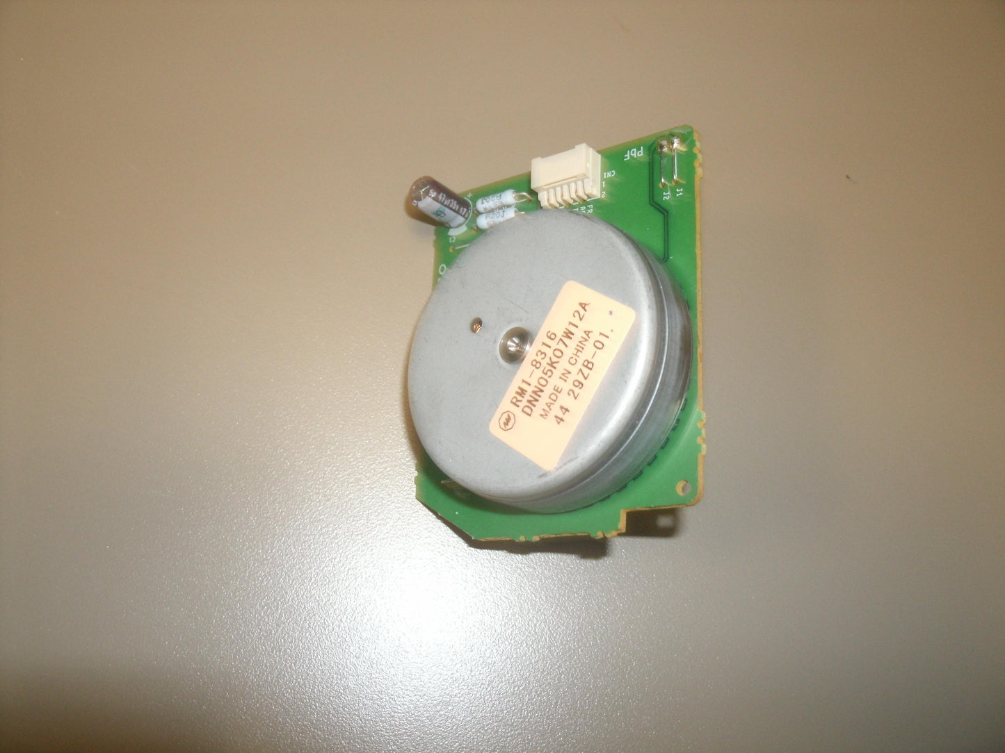 HP RM1-8316 Fuser Motor Assembly. Working Pull.