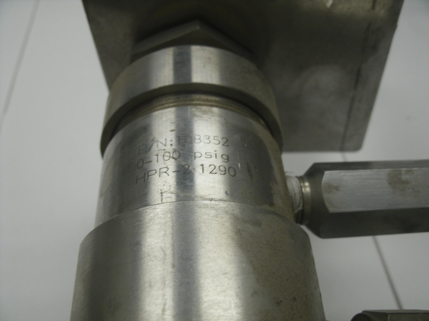 HPR-2 Series Steam Heated Regulator. Working Pull.