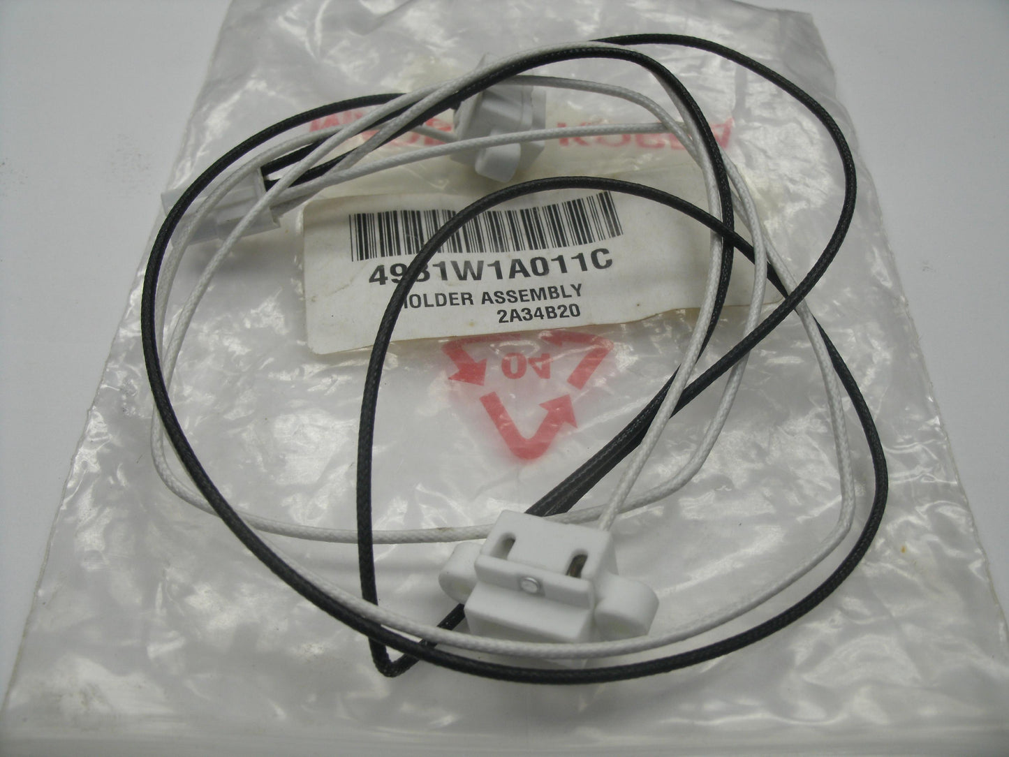 Kenmore Microwave Hood Combo 72180883400. New.