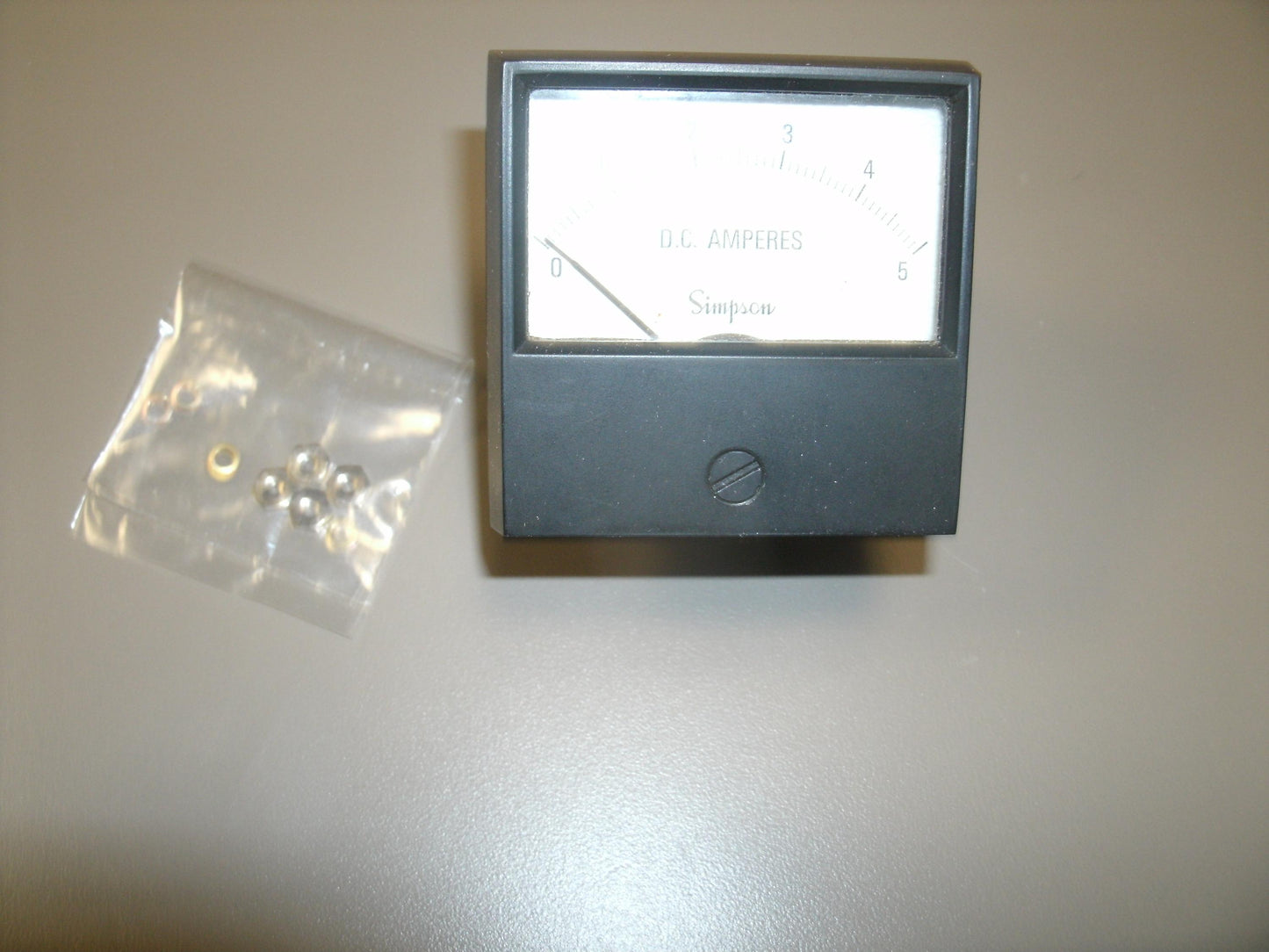 Simpson 02580 DC Meter, Amperes Range 0-5 Amps. New. (27)