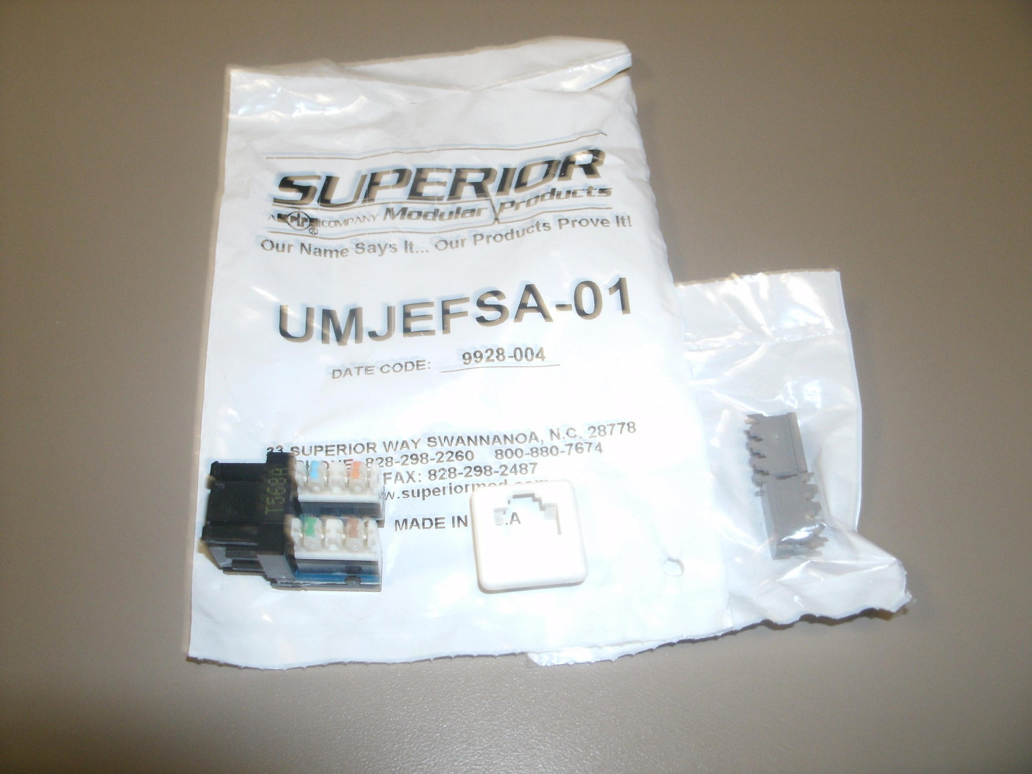 Superior UMJEFSA-01 RJ45 Connector Kit. New. CAT 5. (10)