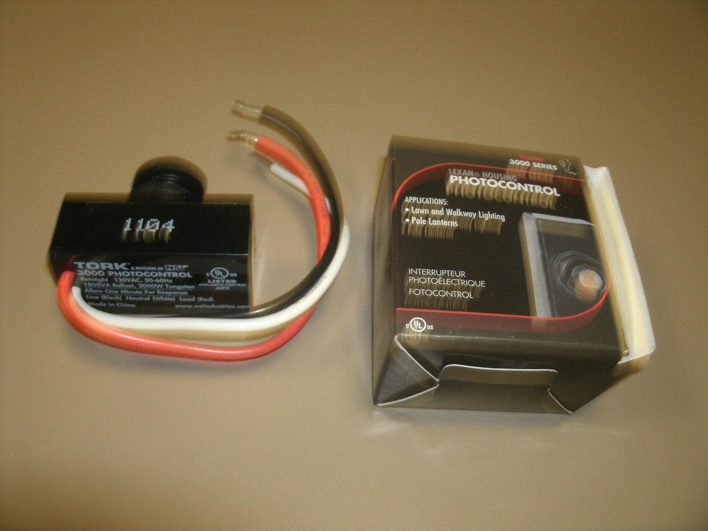 Tork 3002 Flush Mounting Photocontrol. New. (7)
