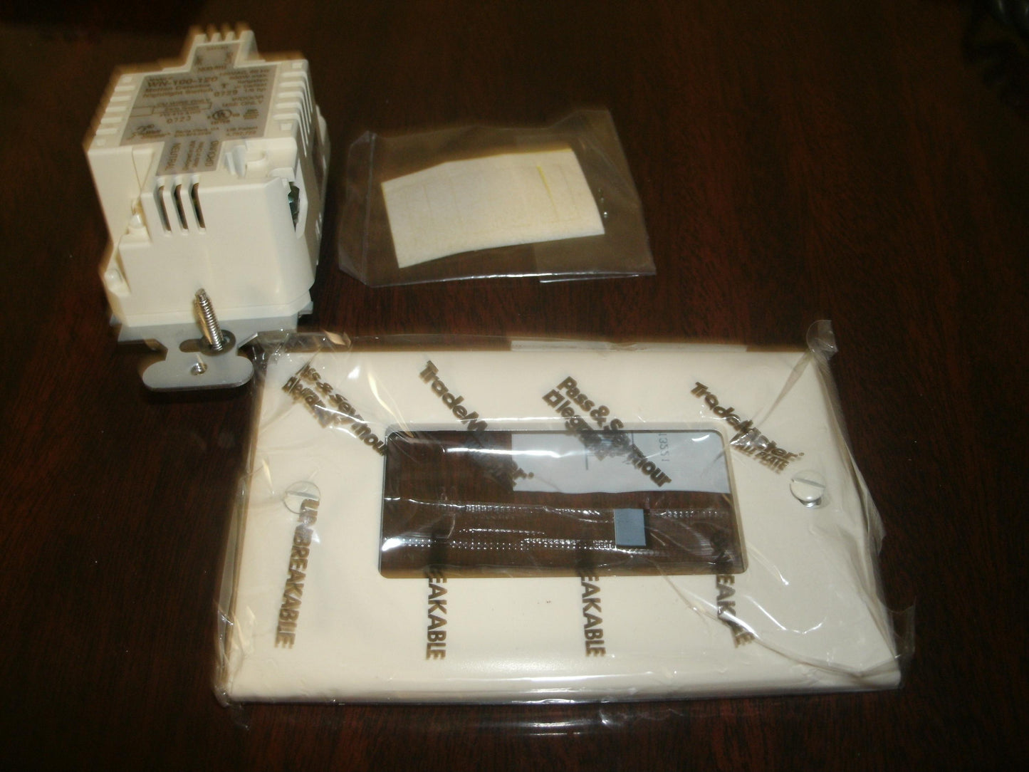 Wattstopper WN-100-AA Motion Sensor Nightlight Switch. New.