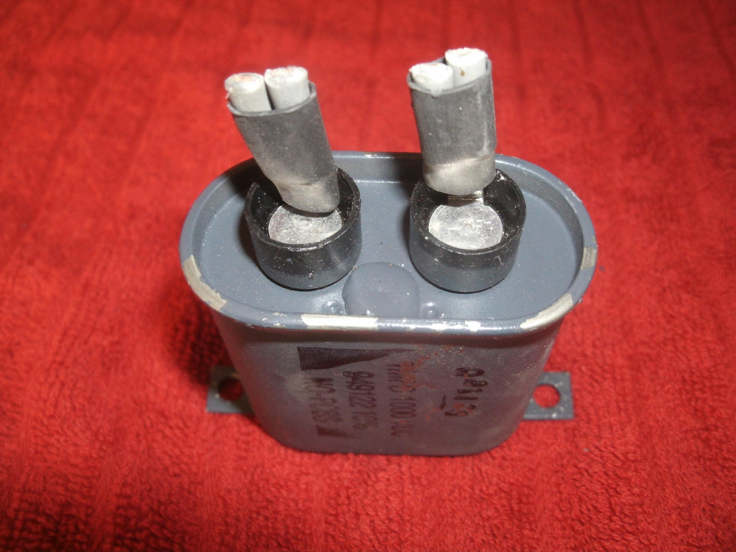 NOS 1MFD, 1000 VDC, 949122, 10%, No PCB'S Capacitor. (37)