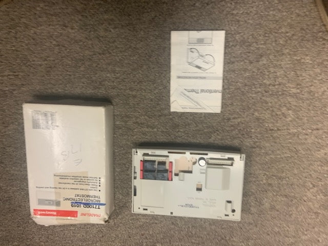 Honeywell T7100D 1019 Microelectronic Thermostat. New. (C)