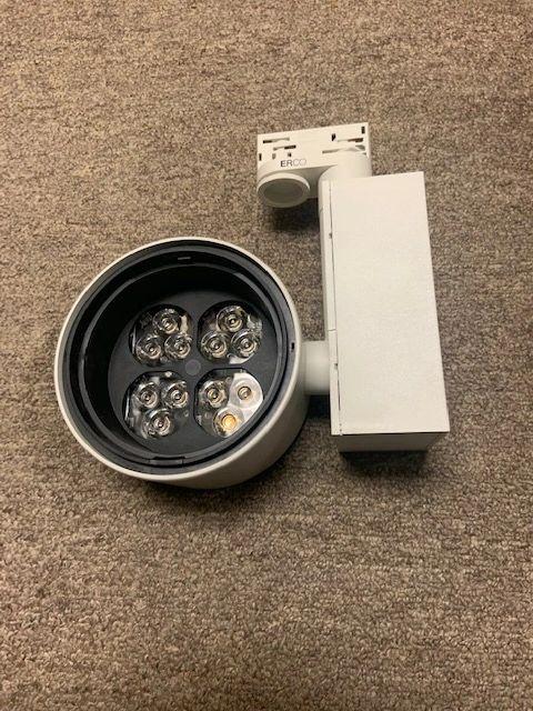 Erco Optec 1024931023 Spotlight. New. Ivory. LED 24W, 3500K, CRI 92.