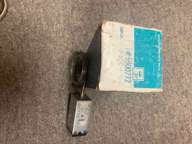 Frigidaire 5900772 Switch. +35.5+46, F114, 00772. (43)