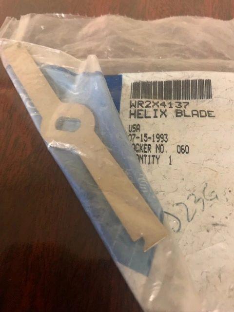 GE WR2X4137 Helix Blade. New. (A2)