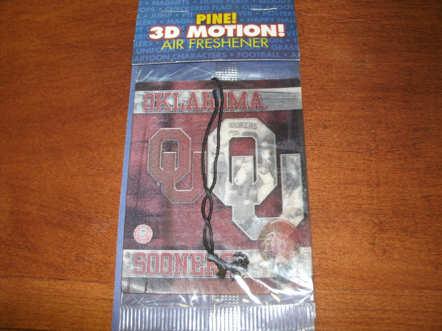 Oklahoma Sooners OU 3D Motion Pine Air Freshener. New.