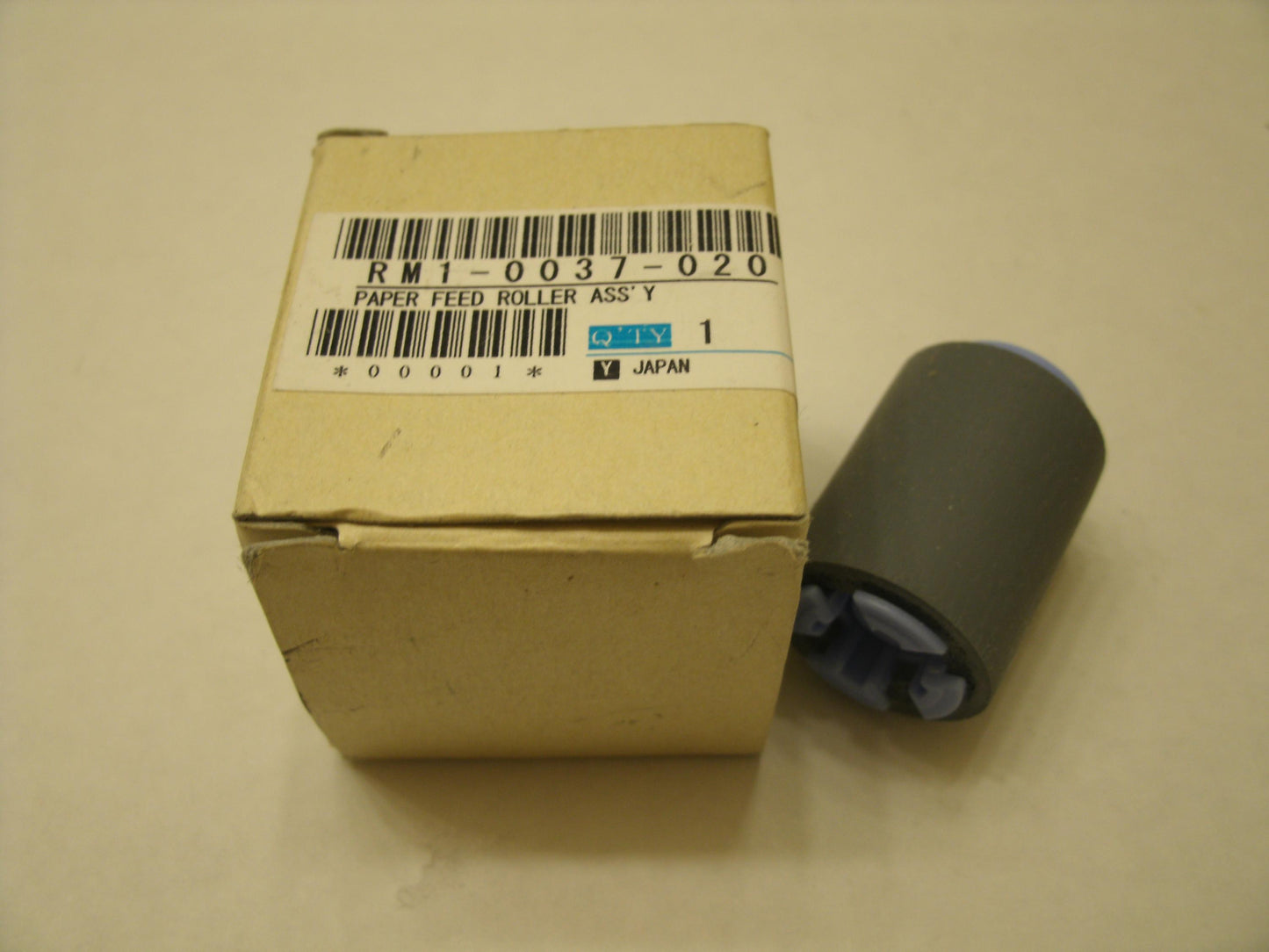 HP RM1-0037-020 Paper Feed Roller. New. OEM.