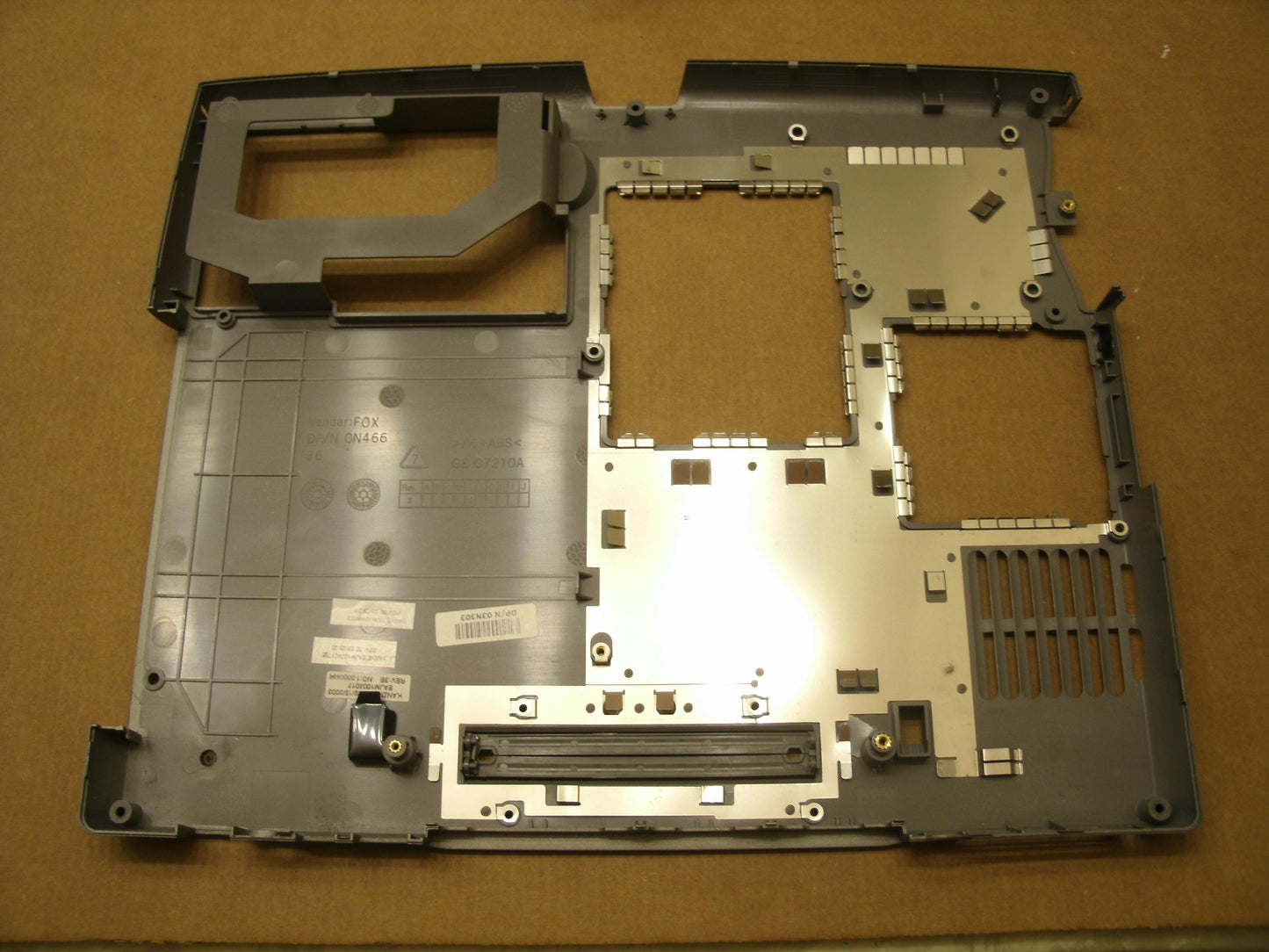 Dell 03N303 PP05L Bottom Base Assembly. Refurbished.