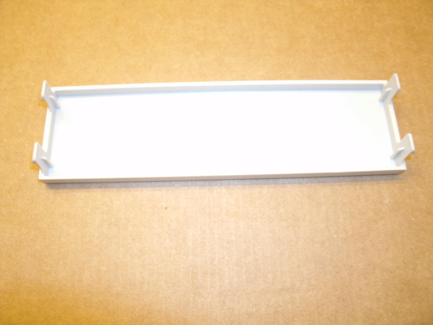 Dell C600 Ivory Face Plate Cover. 2L272-01. Refurbished.