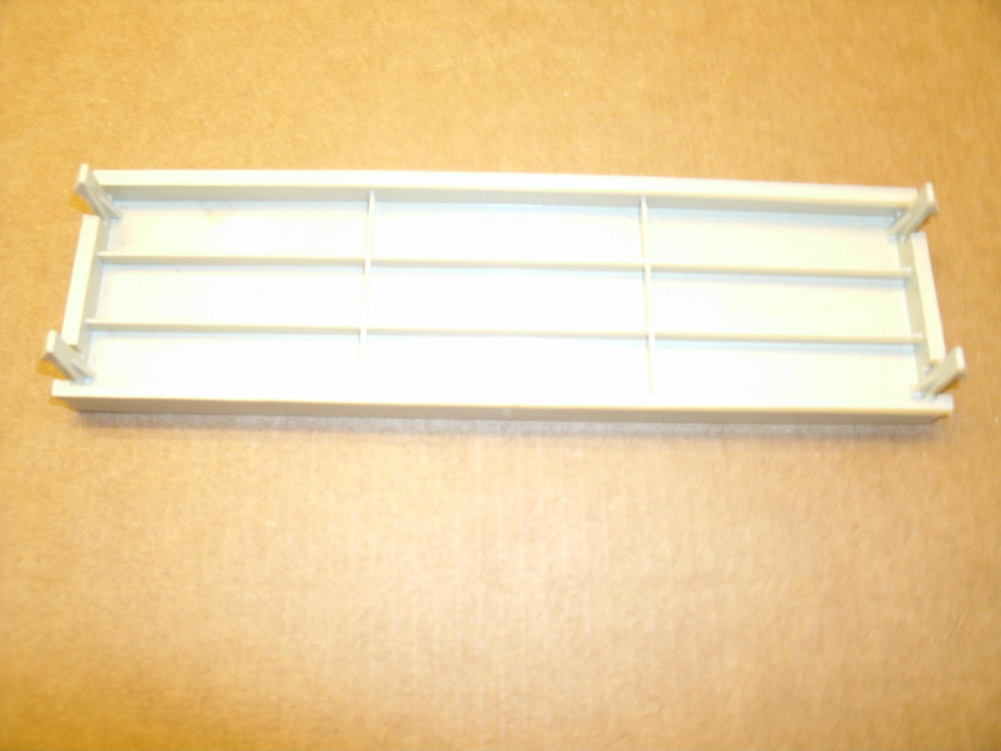Desktop 80422118 A. Ivory 5.25" Bay Cover.