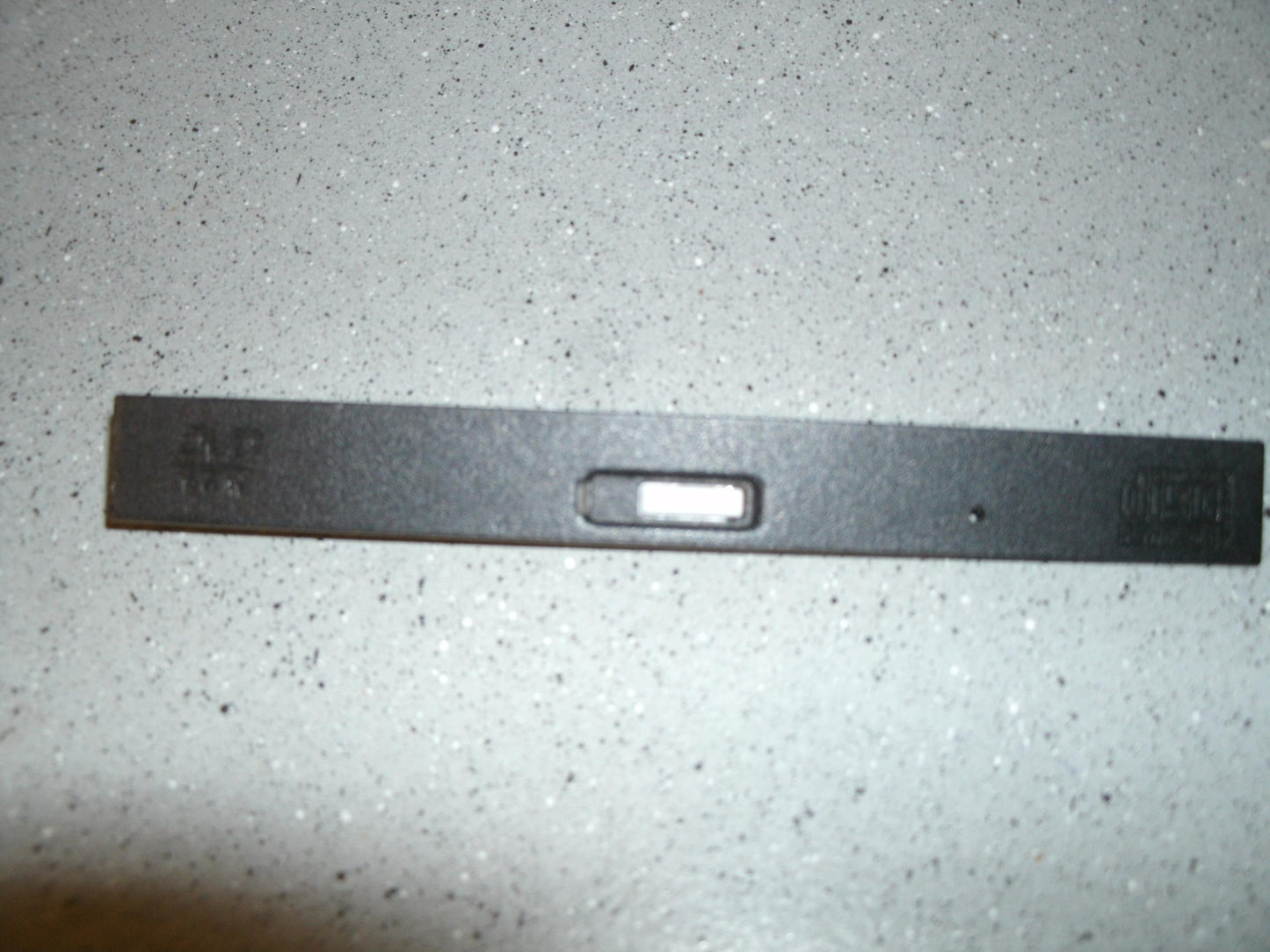 HP Compaq EBKT1061010 Combo Drive Bezel. SBW-241.